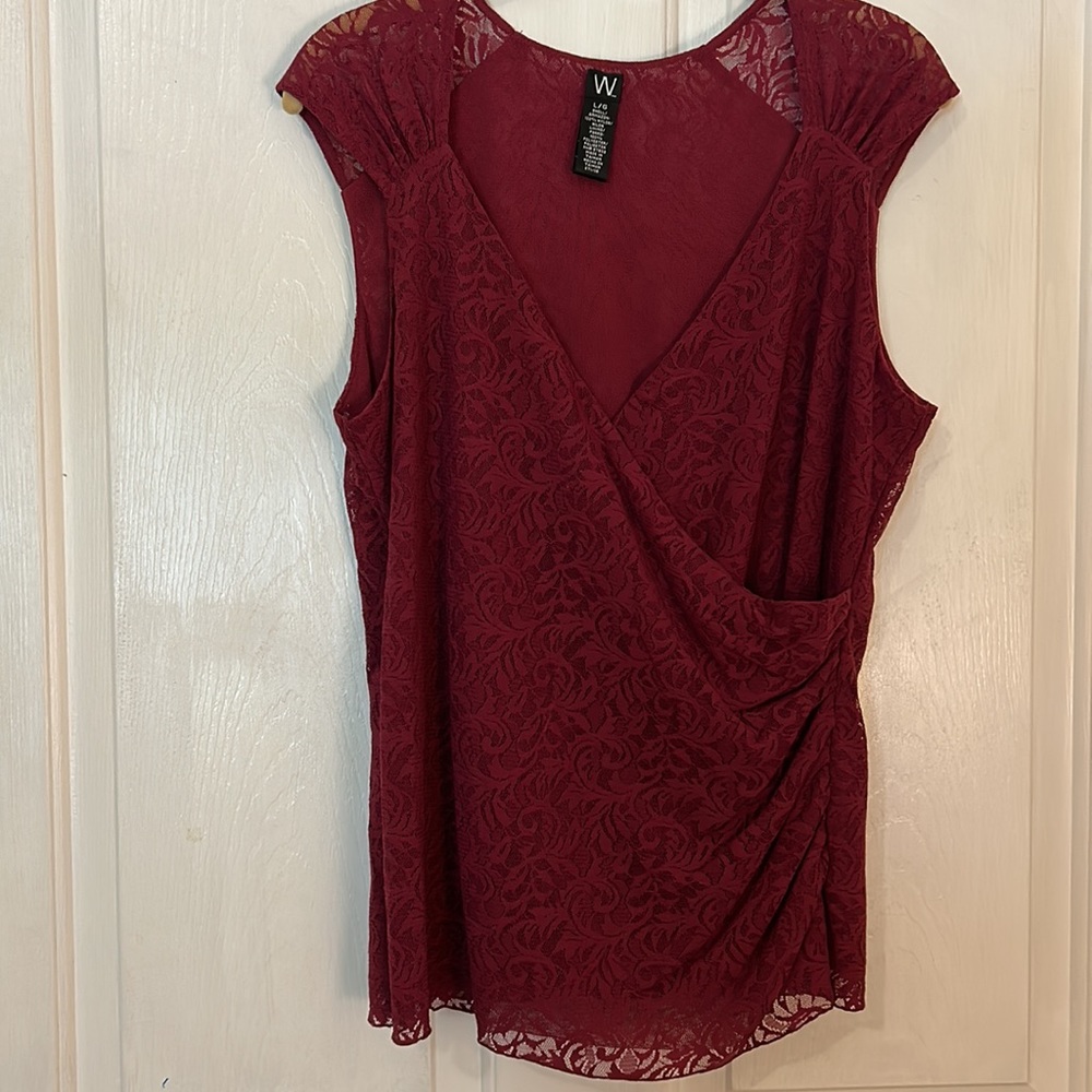❤️Worthington Lg burgandy lined lace sleeveless top,soft, stretch, dressy